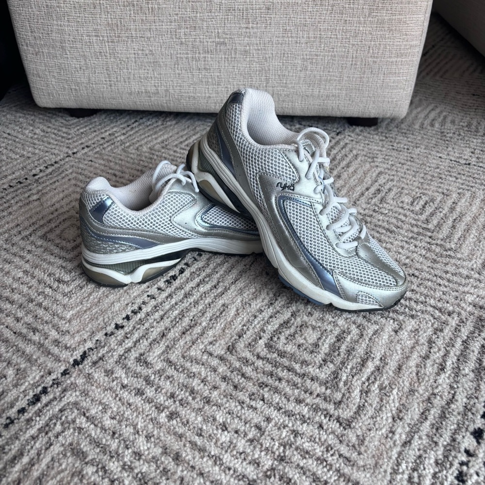 Ryka Women's Athletic Shoes in Silver/Gray/Blue  - Sz 7